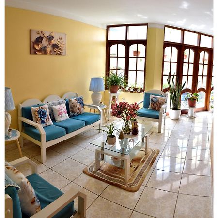 Hospedaje La Casa Blanca Urbanizacion Buenos Aires Bagian luar foto